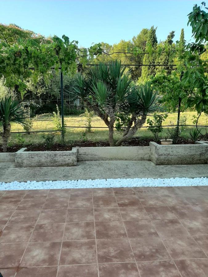 דירות Valbandon Grey Pearl With Free Ev Ch-Station מראה חיצוני תמונה
